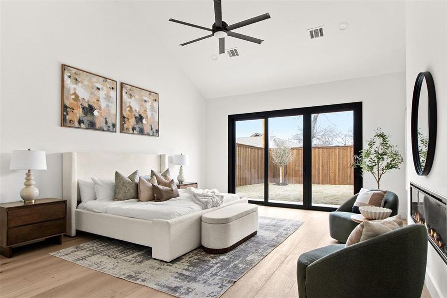 Furnished interior view inside a new home in , Dallas (Image 9).