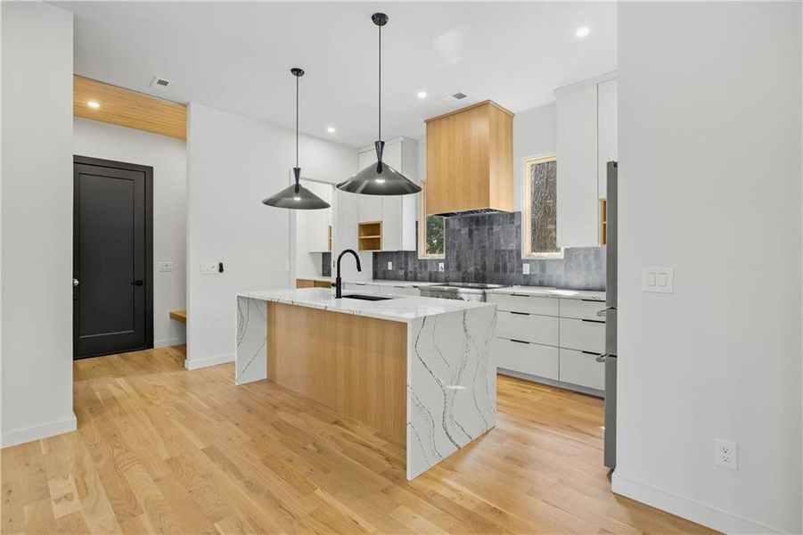 Furnished interior view inside a new home in , Atlanta (Image 9).
