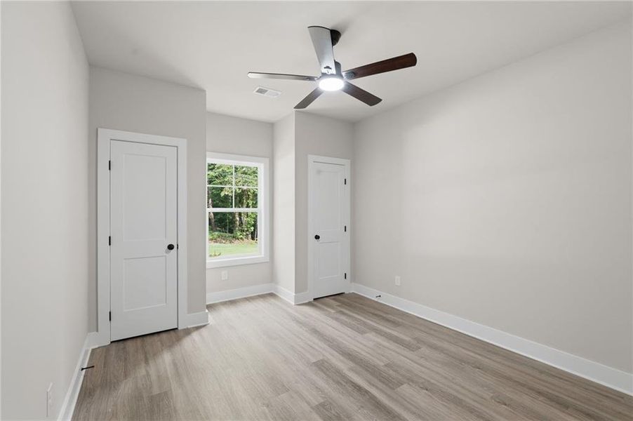 Spacious, unfurnished interior of a new home in , Gainesville (Image 29).