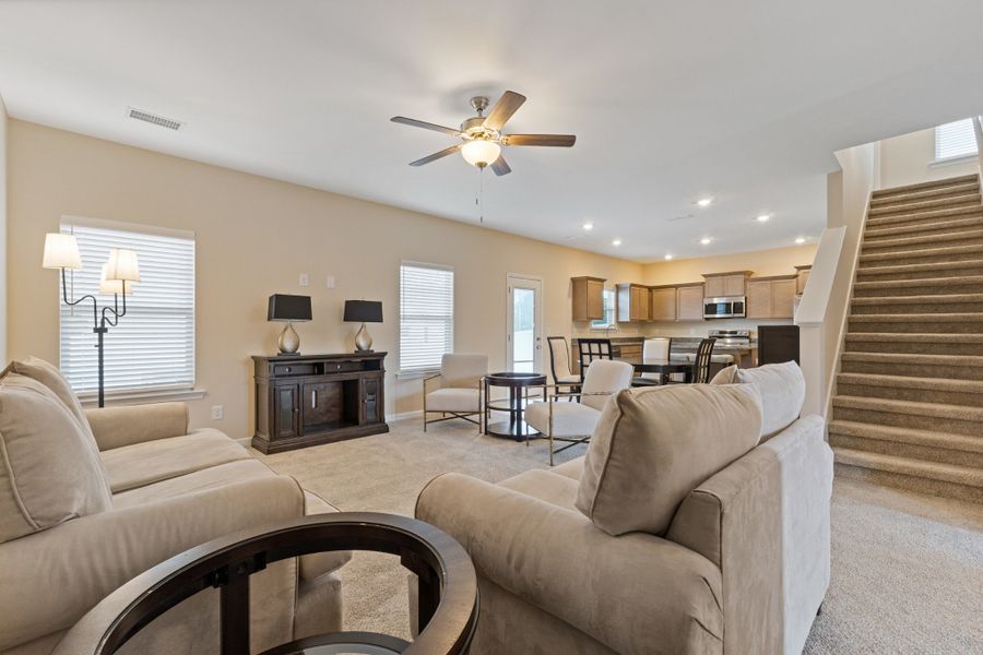 Representative photos of the same floor plan. Actual home will feature different colors and finishes. Representative photos of the same floor plan. Actual home will feature different colors and finishes.