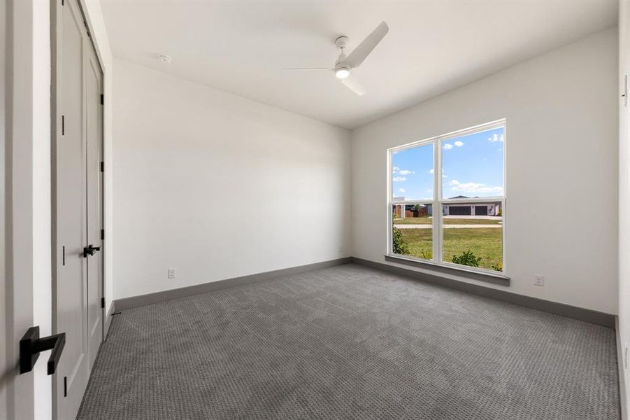 Spacious, unfurnished interior of a new home in , Red Oak (Image 22).