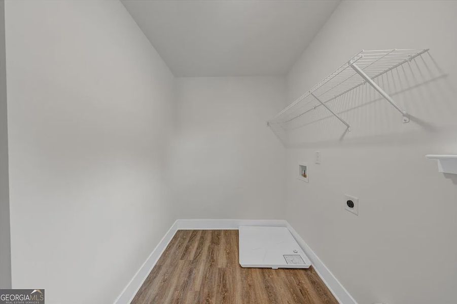 Spacious, unfurnished interior of a new home in Canterbury Villas, Carrollton (Image 37). Spacious, unfurnished interior of a new home in Canterbury Villas, Carrollton (Image 37).