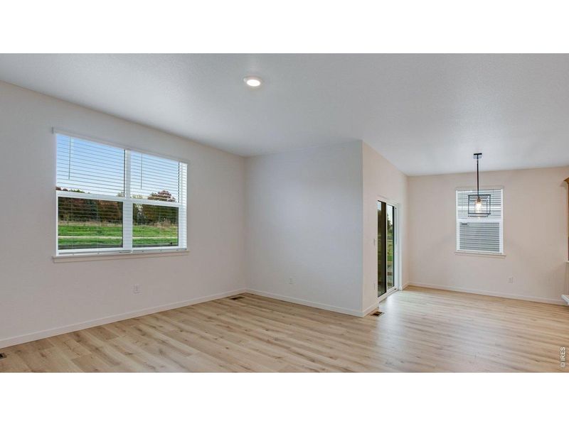 Spacious, unfurnished interior of a new home in Hansen Farm, Fort Collins (Image 18).