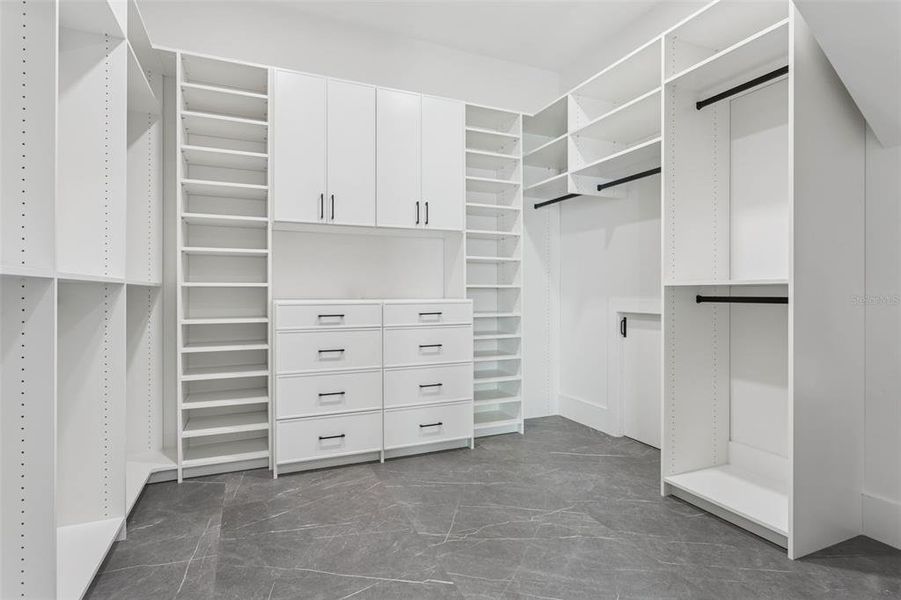 Spacious, unfurnished interior of a new home in , Tampa (Image 58). Spacious, unfurnished interior of a new home in , Tampa (Image 58).