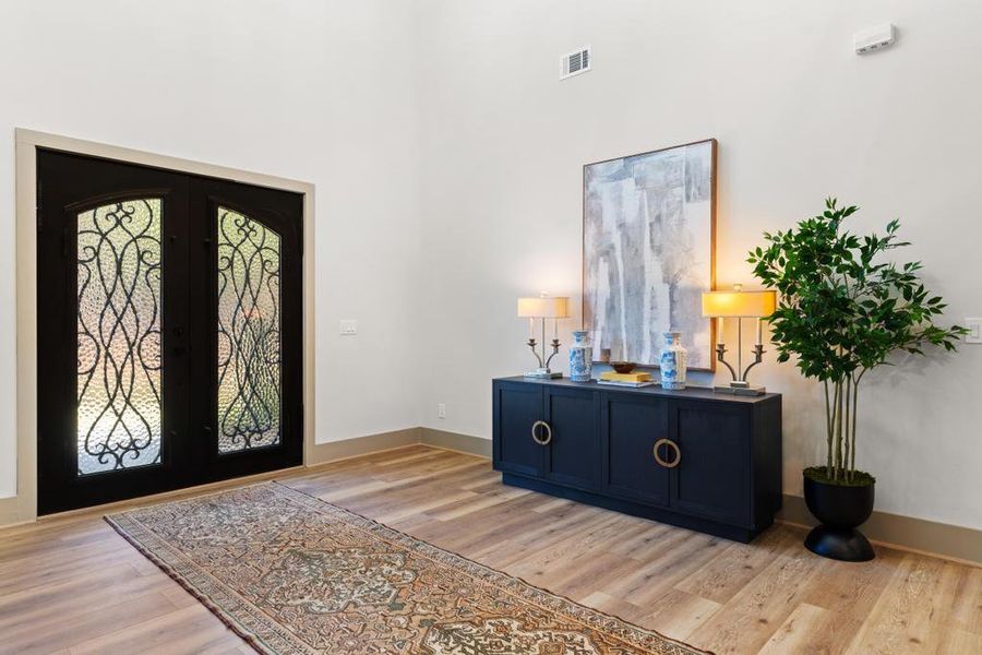 Furnished interior view inside a new home in , Peachtree Corners (Image 7). Furnished interior view inside a new home in , Peachtree Corners (Image 7).