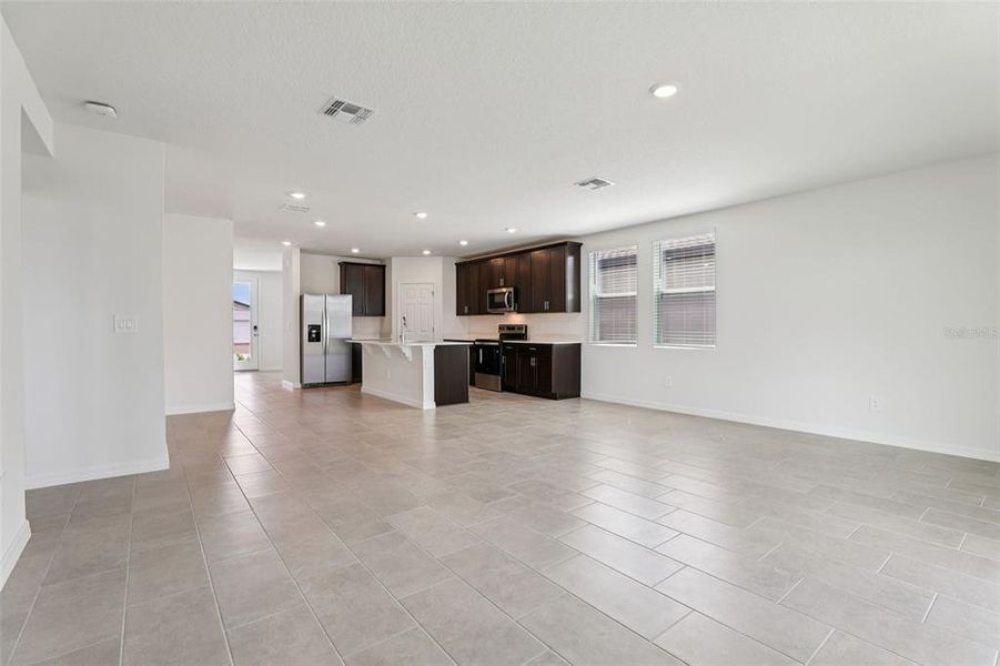 Spacious, unfurnished interior of a new home in The Meadow at Crossprairie, St. Cloud (Image 37).