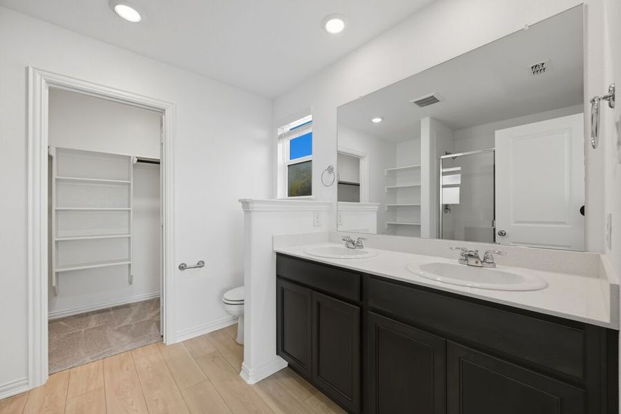 Furnished interior view inside a new home in River Ridge, Crandall (Image 6). Furnished interior view inside a new home in River Ridge, Crandall (Image 6).