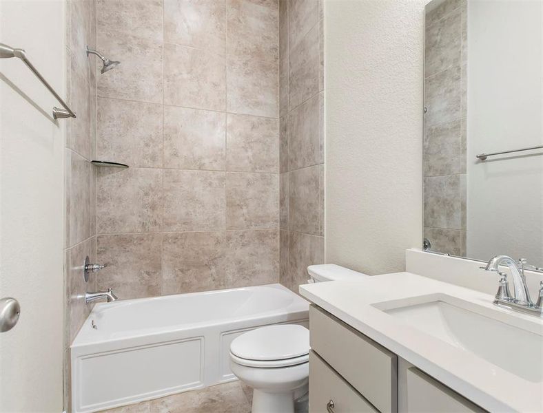 Furnished interior view inside a new home in Wood Leaf Reserve, Tomball (Image 15).