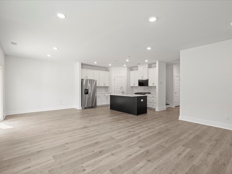 Spacious, unfurnished interior of a new home in The Coves at Lakes of Cane Bay, Summerville (Image 19). Spacious, unfurnished interior of a new home in The Coves at Lakes of Cane Bay, Summerville (Image 19).