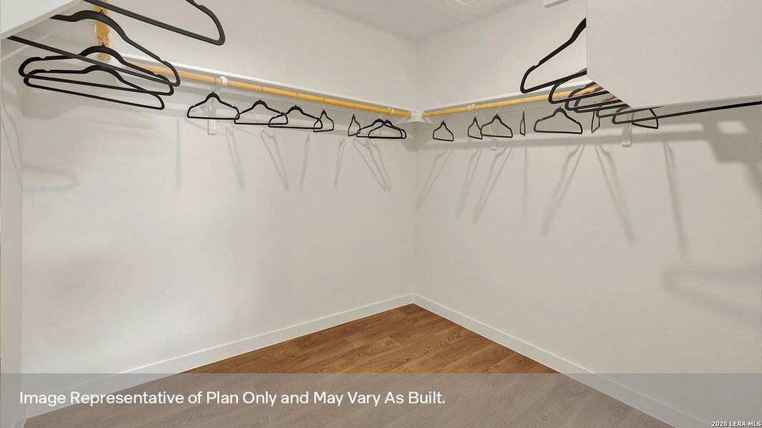 Spacious, unfurnished interior of a new home in Mayfair, New Braunfels (Image 20).