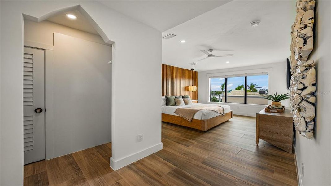 Furnished interior view inside a new home in , Sarasota (Image 14).