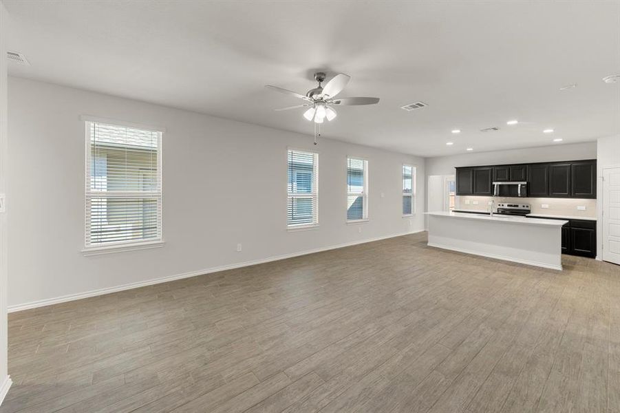 08. 1713 Meadow Crest - Family 08. 1713 Meadow Crest - Family