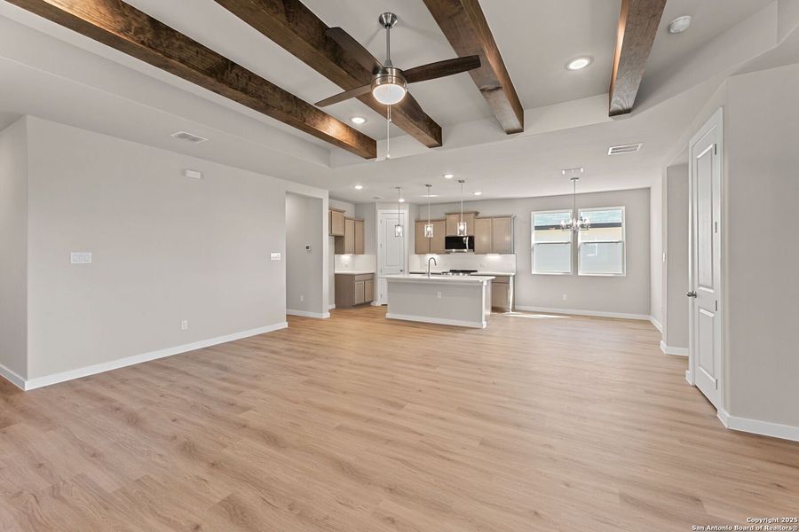Spacious, unfurnished interior of a new home in Highland Ridge, New Braunfels (Image 12).