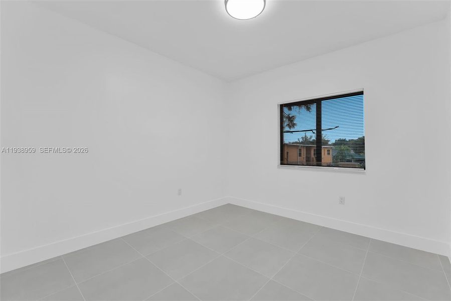 Spacious, unfurnished interior of a new home in , Miami (Image 29).