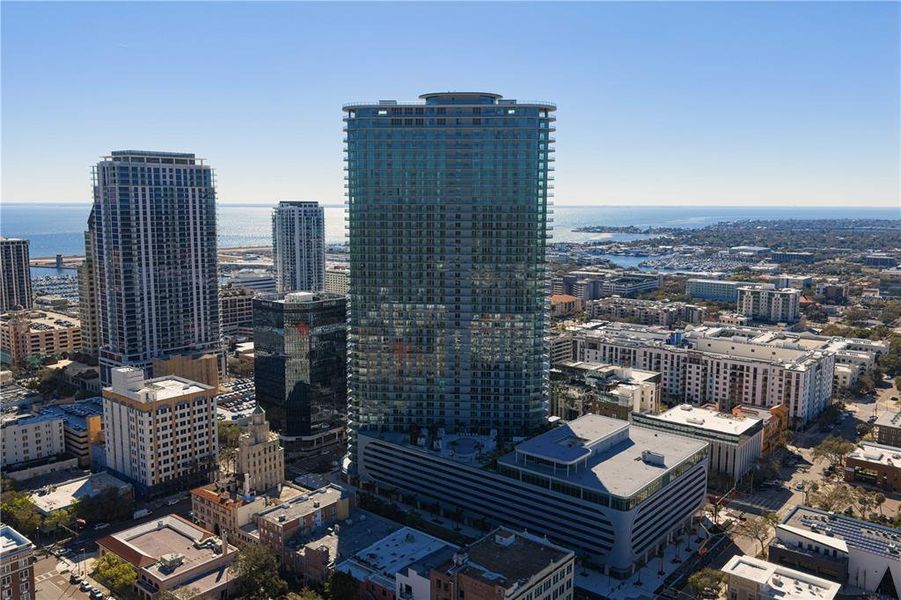 Condo located in St. Petersburg, FL showcasing its design and architecture (Image 52). Condo located in St. Petersburg, FL showcasing its design and architecture (Image 52).