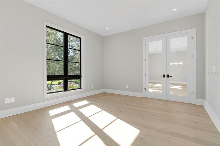 Spacious, unfurnished interior of a new home in , Tampa (Image 61). Spacious, unfurnished interior of a new home in , Tampa (Image 61).