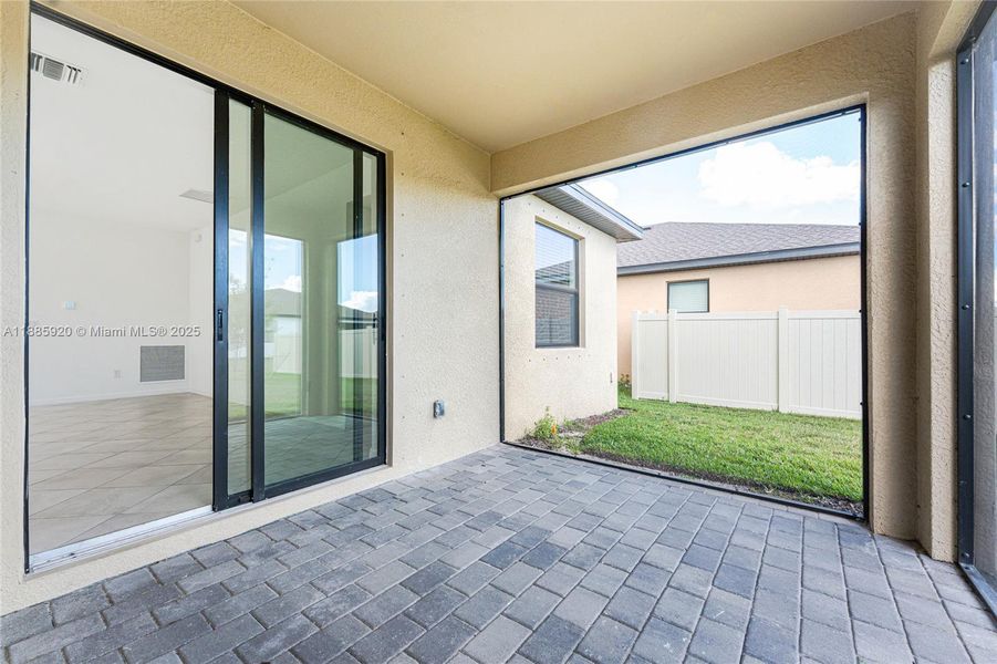 Exterior details and patio area of a home in , Port Charlotte (Image 17).