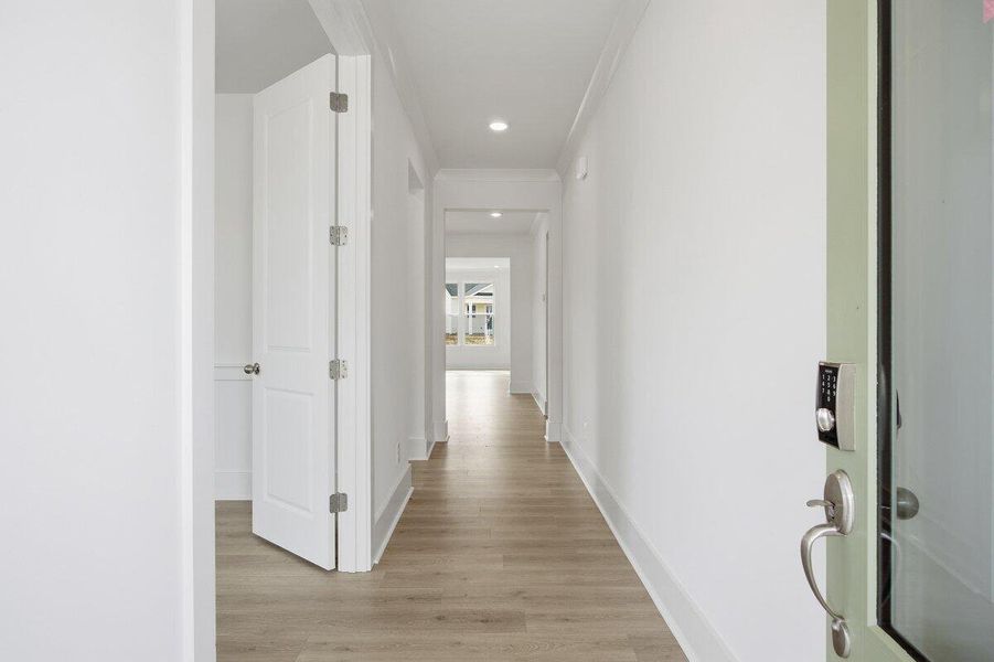 Spacious, unfurnished interior of a new home in Homecoming, Ravenel (Image 15).