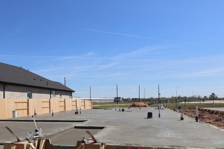 Every foundation at DWH is engineered and it’s inspected three times! We do not do “batch” testing. Rest easy knowing your foundation comes with a 10 year warranty. Every foundation at DWH is engineered and it’s inspected three times! We do not do “batch” testing. Rest easy knowing your foundation comes with a 10 year warranty.