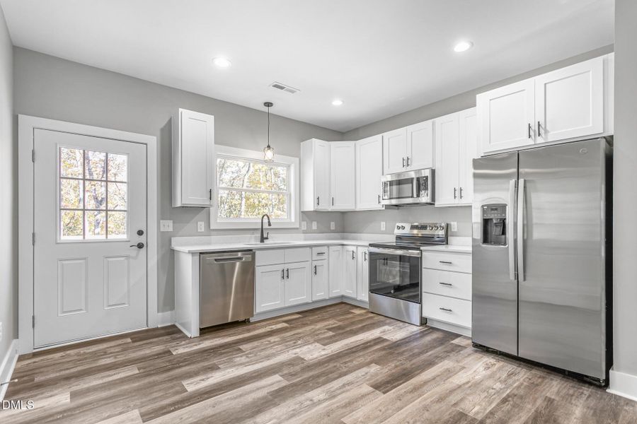 1507 Alta Vista Lane