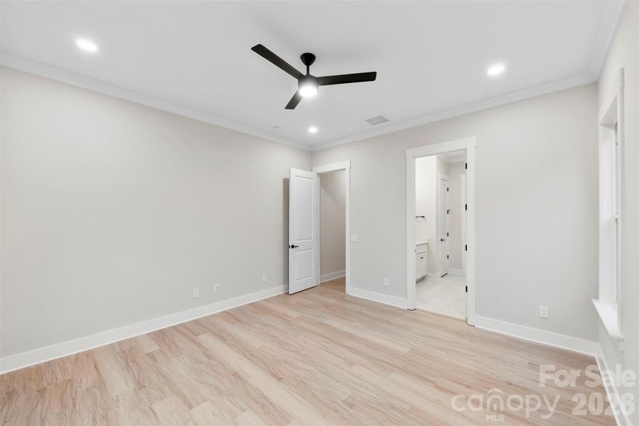 Spacious, unfurnished interior of a new home in , Troutman (Image 23).