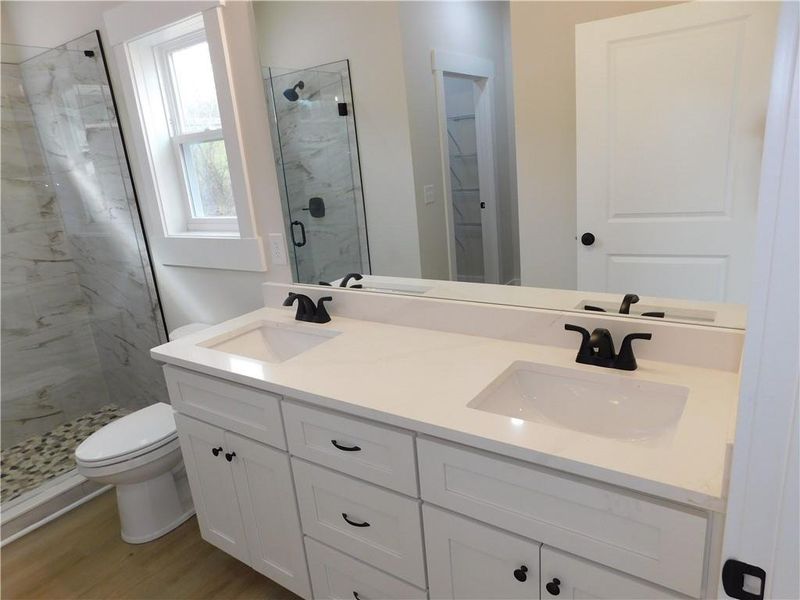 Furnished interior view inside a new home in , Dahlonega (Image 6).