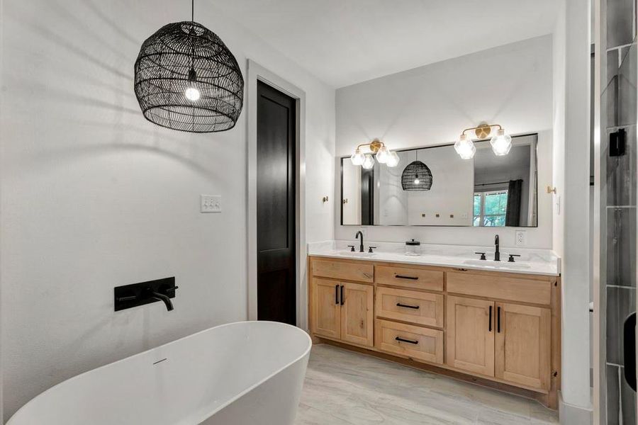 Furnished interior view inside a new home in , Tolar (Image 15).