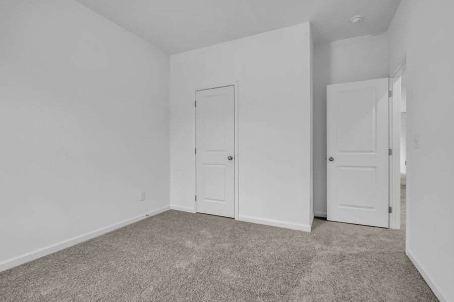 Spacious, unfurnished interior of a new home in Winston Place, Gallatin (Image 27).