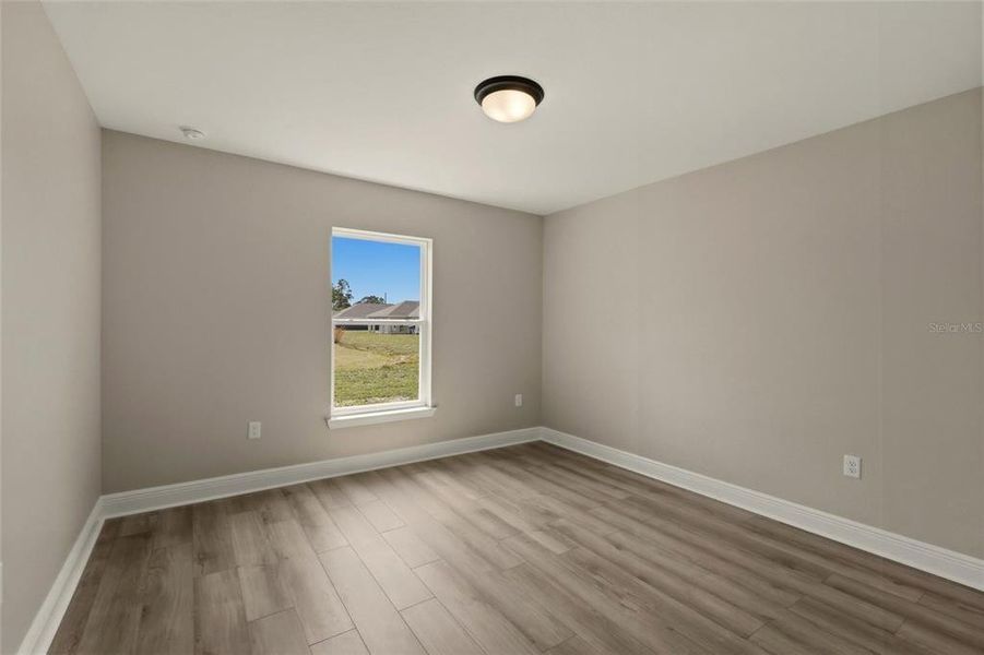 Spacious, unfurnished interior of a new home in , Sebring (Image 31).