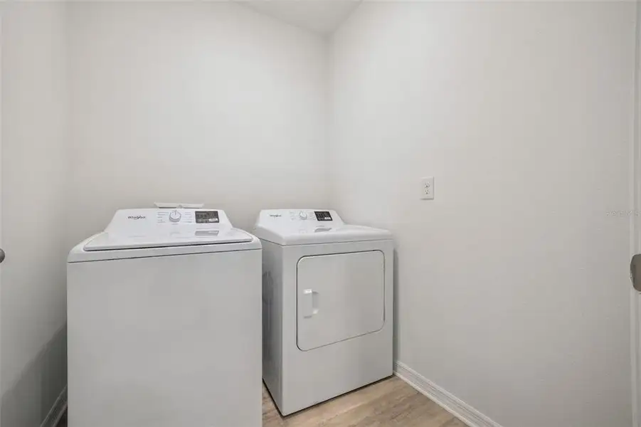 Close-up of interior finishes inside a home in , Tavares (Image 11).
