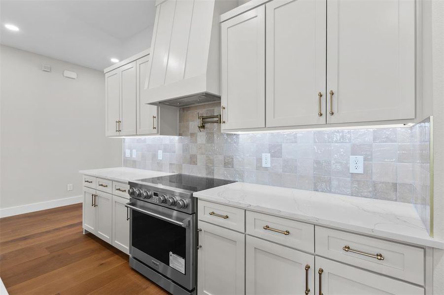 Furnished interior view inside a new home in , North Richland Hills (Image 7).