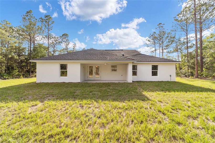 Exterior details and patio area of a home in , Ocala (Image 28).