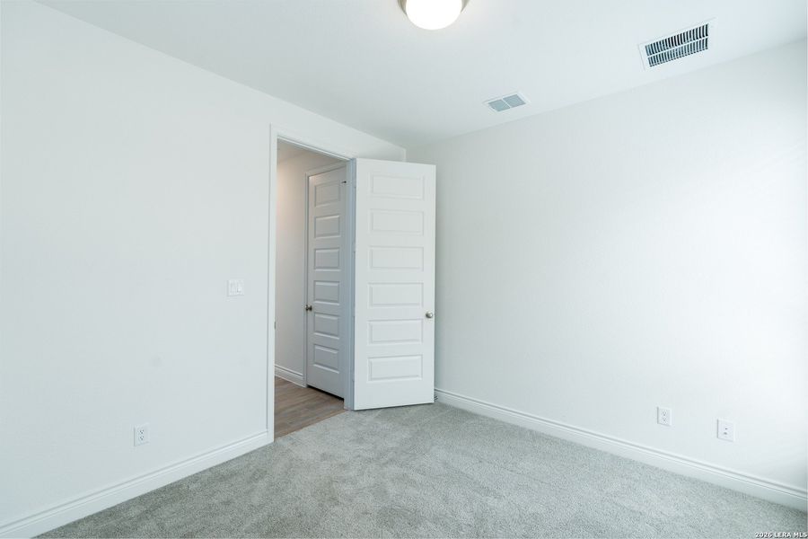 Spacious, unfurnished interior of a new home in , Liberty Hill (Image 26).