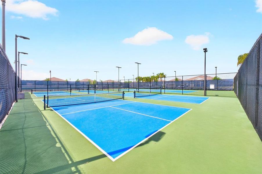 Community amenities in , Winter Garden (Image 42).