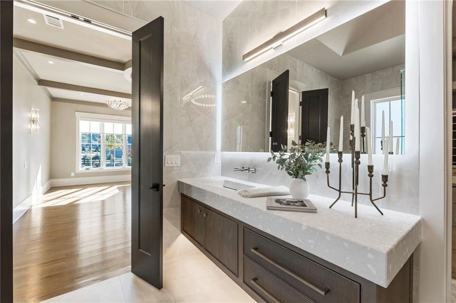 Furnished interior view inside a new home in , Alpharetta (Image 19).