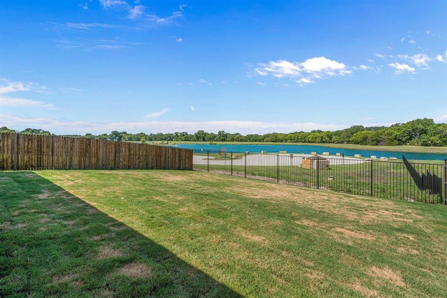 Image 33 of a home in The Bluffs at Parks of Aledo.