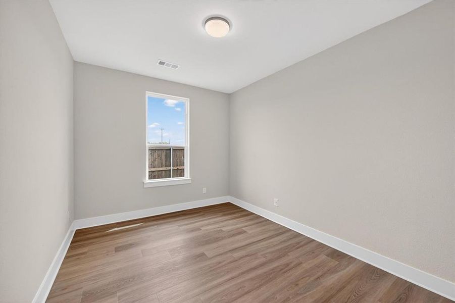Spacious, unfurnished interior of a new home in Sonoma Verde, McLendon-Chisholm (Image 22).