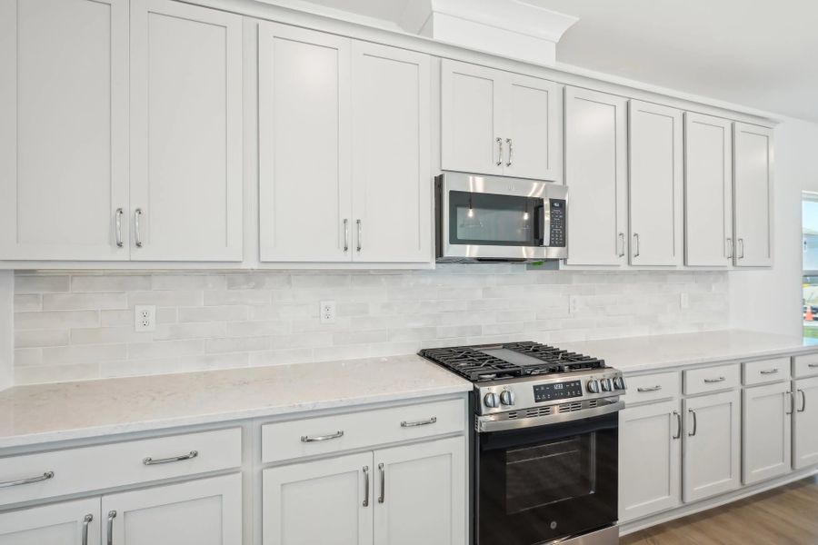 Representative images and renderings are for illustrative purposes. Actual structural options and design finishes of home may vary. Representative images and renderings are for illustrative purposes. Actual structural options and design finishes of home may vary.