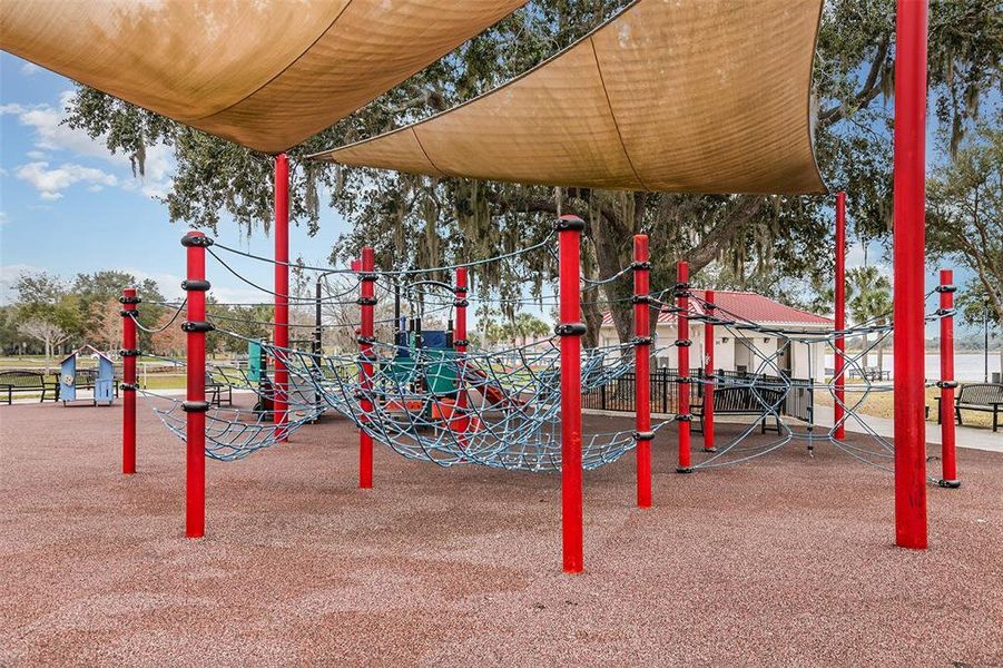 Community amenities in Westview, Kissimmee (Image 7).