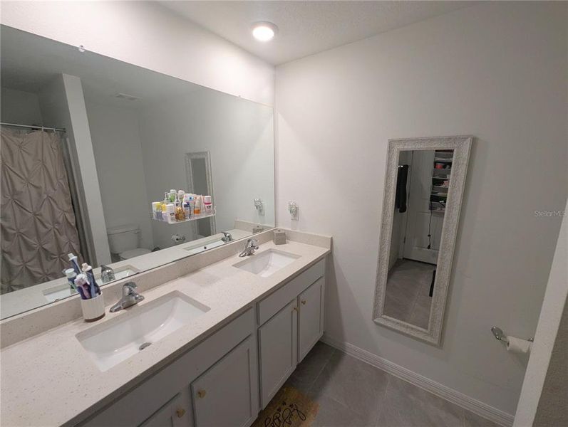 Furnished interior view inside a new home in , Zephyrhills (Image 23).