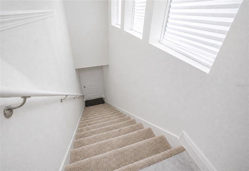 Spacious, unfurnished interior of a new home in , Orlando (Image 37).