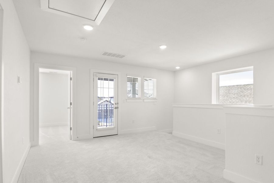 Spacious, unfurnished interior of a new home in Easton Park, Austin (Image 41).