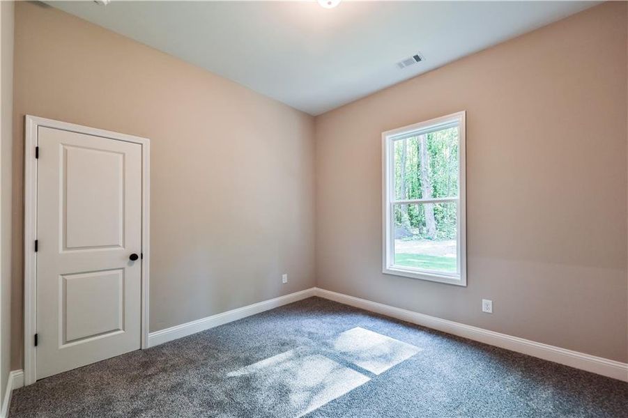 Spacious, unfurnished interior of a new home in , Temple (Image 8).