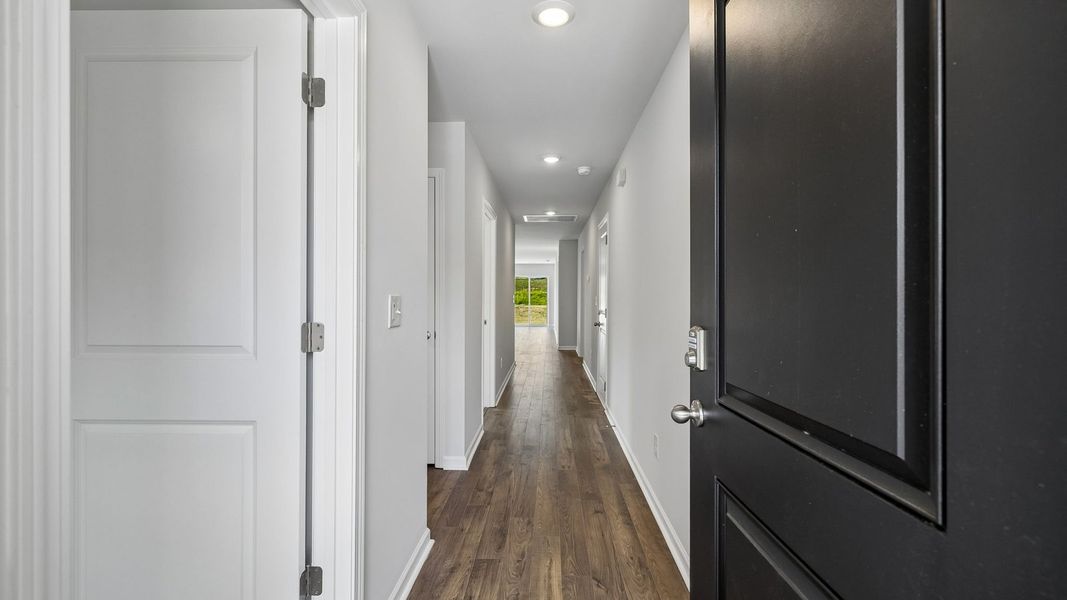 Spacious, unfurnished interior of a new home in Saddle Trace, Lewisburg (Image 15). Spacious, unfurnished interior of a new home in Saddle Trace, Lewisburg (Image 15).