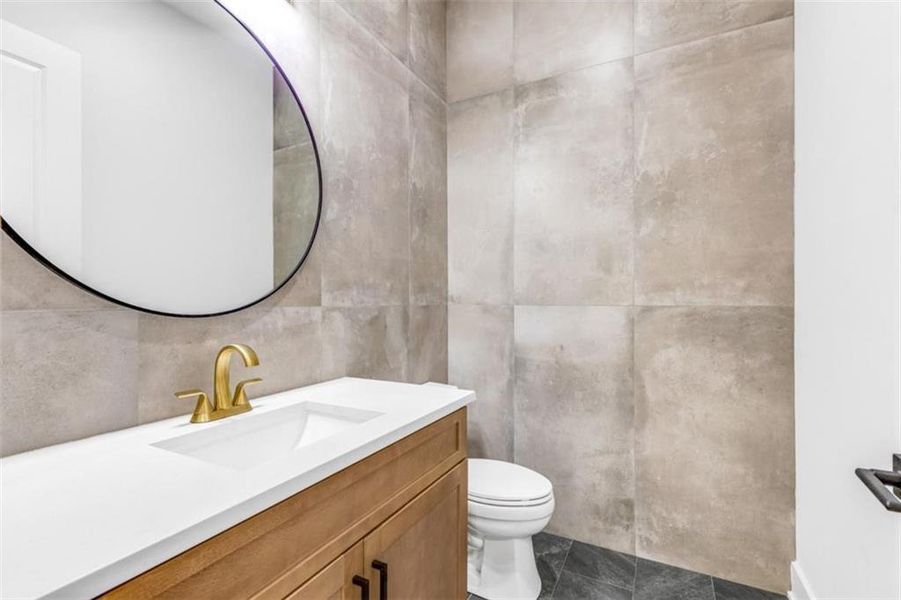 Image 38 of a home in .