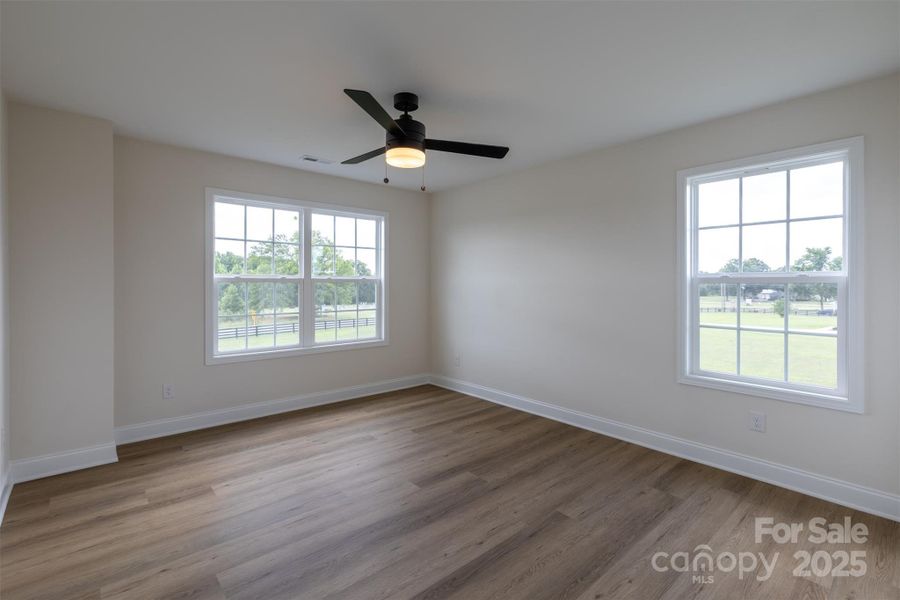 Spacious, unfurnished interior of a new home in , York (Image 28).