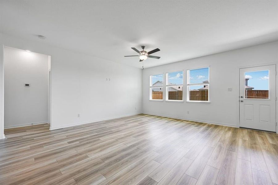 Spacious, unfurnished interior of a new home in River Ridge, Crandall (Image 23). Spacious, unfurnished interior of a new home in River Ridge, Crandall (Image 23).