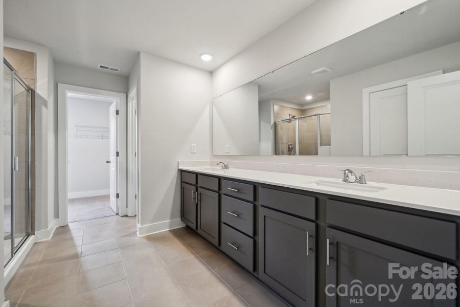 Furnished interior view inside a new home in Cannon Manor, Kannapolis (Image 11).
