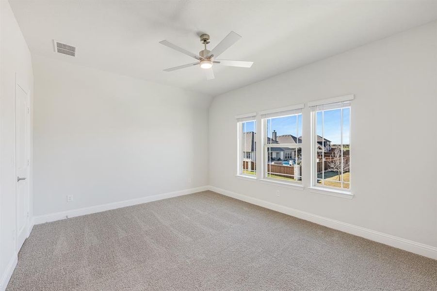 Spacious, unfurnished interior of a new home in Terracina, Rockwall (Image 33). Spacious, unfurnished interior of a new home in Terracina, Rockwall (Image 33).