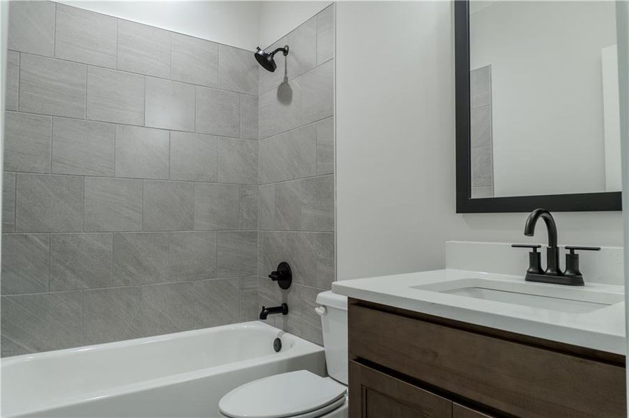 Furnished interior view inside a new home in Riverwalk, Monroe (Image 8).